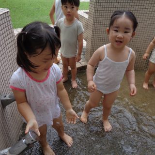 ☆みずあそび☆ - 都築育英学園 だいいち幼稚園・保育園